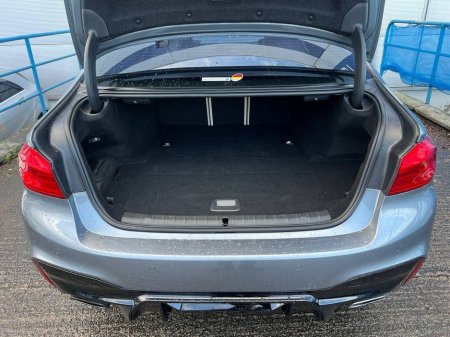 2019 BMW 5 Series 530e M-SPORT COMPETITION 2.0 HYBRID // HEADS-UP DISPLAY // 4 HEATED SEATS // 360 VISUAL PARKING ASSIST €29,900 thumbnail