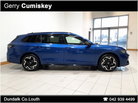 2025 Volkswagen Passat R-Line | Phev | 204BHP thumbnail