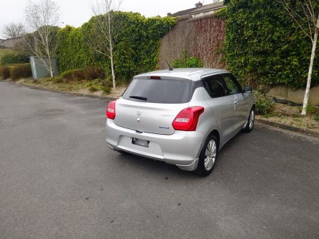 2017 Suzuki Swift - thumbnail 5