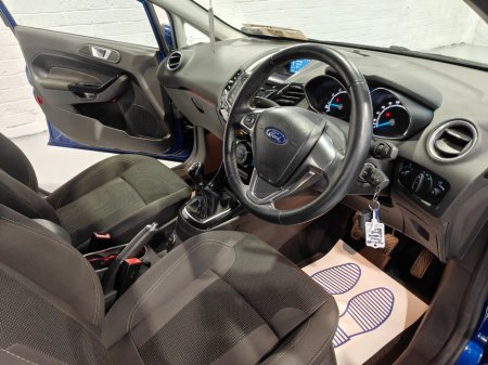 2017 Ford Fiesta - thumbnail 13