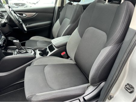 2019 Nissan Qashqai 1.5 DSL SV PREMIUM AUTO €18,450 thumbnail