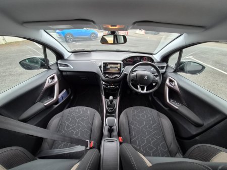 2016 Peugeot 2008 - thumbnail 10