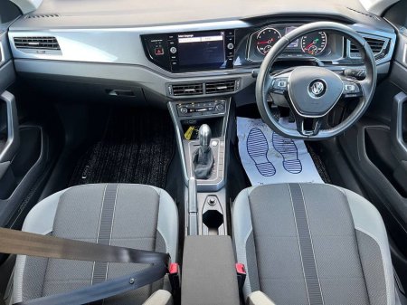 2018 Volkswagen Polo COMFORTLINE 1.0 TSI // LOW MILEAGE // APPLE CARPLAY/ANDROID AUTO // REVERSE CAMERA €15,700 thumbnail