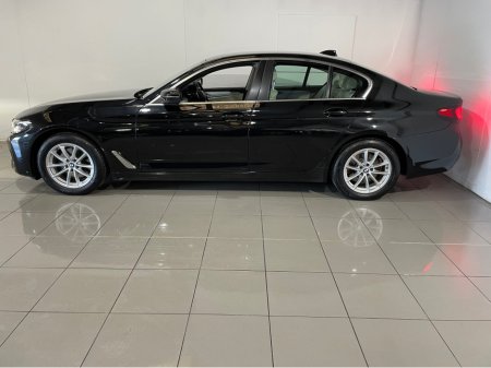 2021 BMW 5 Series - thumbnail 6