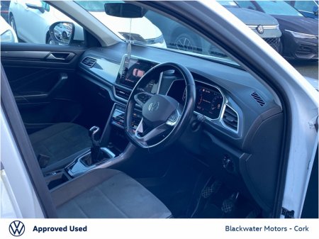 2023 Volkswagen T-Roc - photo 4