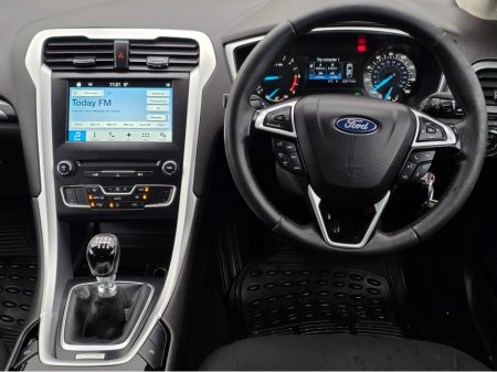 2017 Ford Mondeo - thumbnail 13