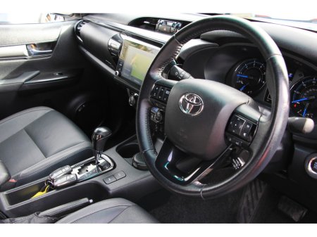 2023 Toyota Hilux - thumbnail 3