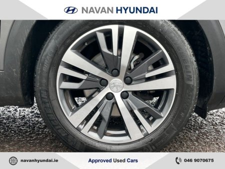 2024 Peugeot 5008 1.5 BlueHDi 130bhp Allure Auto €40,850 thumbnail