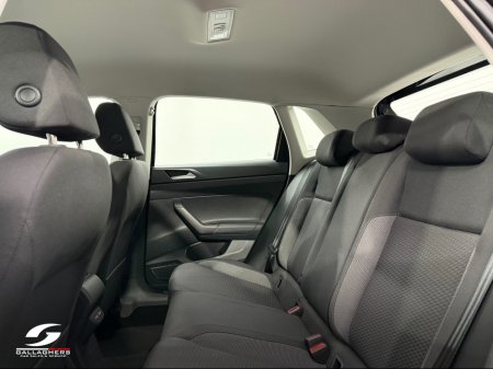 2024 Volkswagen Polo (241) LIFE 1.0 TSI €20,995 thumbnail