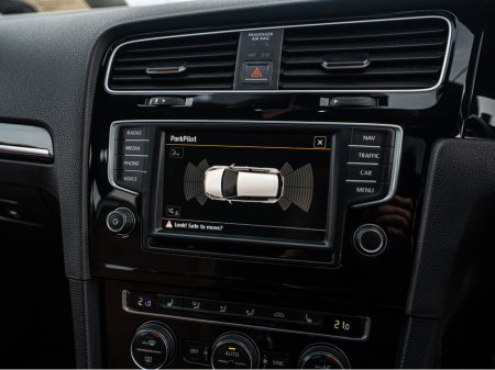 2016 Volkswagen Golf - thumbnail 22