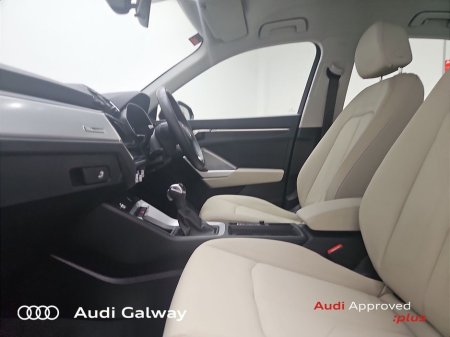 2023 Audi Q3 - thumbnail 8