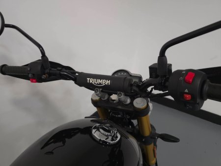 2024 Triumph Scrambler  €6,950 thumbnail