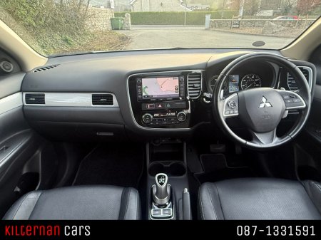 2015 Mitsubishi Outlander - thumbnail 9