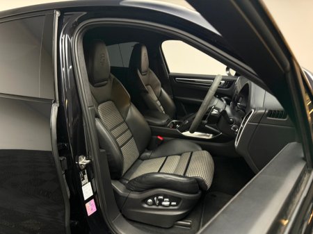 2021 Porsche Cayenne - thumbnail 12
