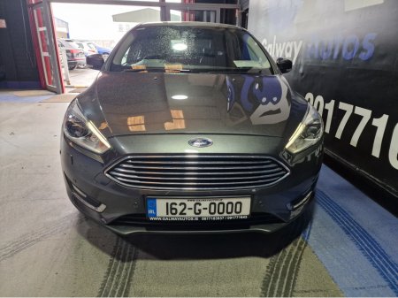 2016 Ford Focus - thumbnail 14