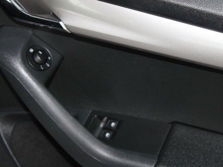 2019 Skoda Octavia - thumbnail 23