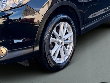 2016 Nissan Qashqai - thumbnail 9