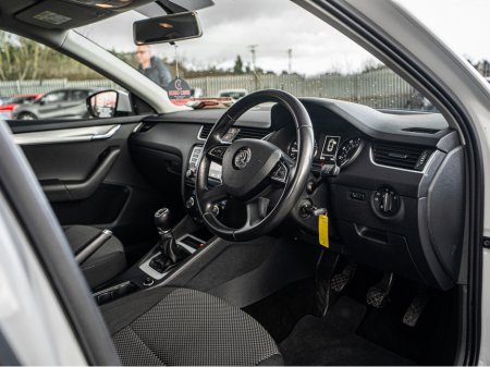 2015 Skoda Octavia - thumbnail 8