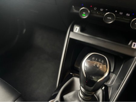 2022 Citroen C4 - thumbnail 17