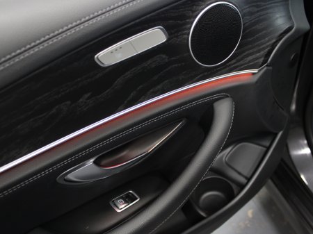 2021 Mercedes-Benz E Class - thumbnail 37