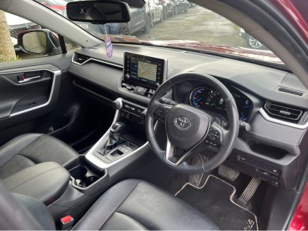 2021 Toyota Rav4 SOL AUTOMATIC HYBRID 2.5 PETROL //FULL LEATHER HEATED SEATS//REVERSE CAMERA//SAT NAV//KEYLESS ENTRY//IRISH CAR// €32,950 thumbnail