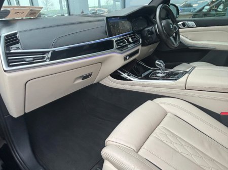 2021 BMW X7 - thumbnail 6