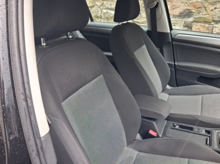 2015 Volkswagen Golf 1.6 TDI 3DR 90HP Trendline €7,999 thumbnail