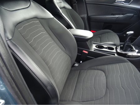 2023 Kia Sportage - thumbnail 13