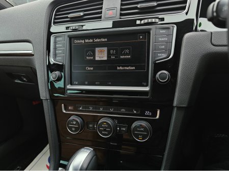 2014 Volkswagen Golf ( 142 ) 1.4 SPECIAL TAN LEATHER HI LINE EDITION REV-CAMERA HI-SPEC STUNNING CAR €13,950 thumbnail