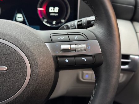 2025 Hyundai Tucson Tucson FL Executive Plus w.2 Tone Roof €44,995 thumbnail