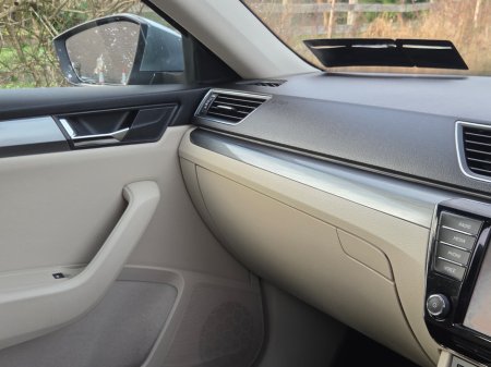 2016 Skoda Superb STYLE 2.0 TDI 190BHP DSG 4DR AUTO €10,950 thumbnail