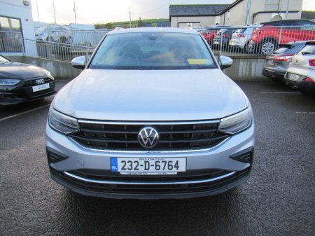 2023 Volkswagen Tiguan Life 2.0tdi M6F 122HP 5 €33,990 thumbnail