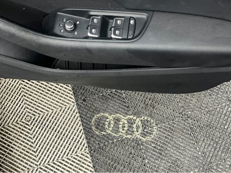 2020 Audi A3 €23950! 2020 Audi A3 Automatic Leather Heated Seats / 30 TFSI SPORT / Cruise Control/Reverse Camera €23,950 thumbnail