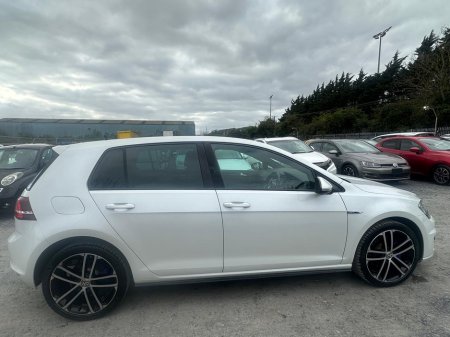 2015 Volkswagen Golf - thumbnail 8