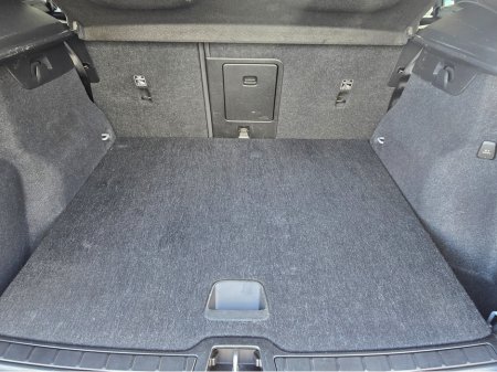 2023 Volvo XC40 - thumbnail 33