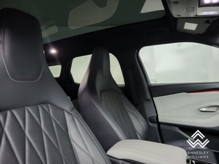 2025 Ford Explorer Premium 77kWh Extended Range RWD €39,950 thumbnail