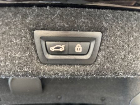 2020 BMW 5 Series - thumbnail 20