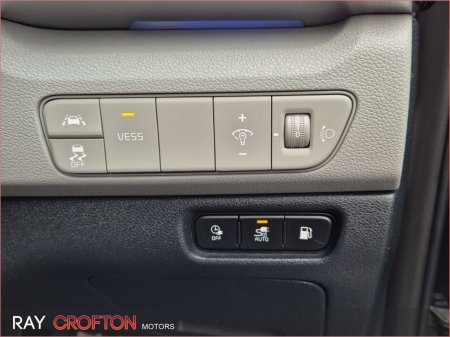 2020 Kia Niro 1.6 GDI PLUG-IN HYBRID PE Auto €23,950 thumbnail