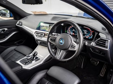 2021 BMW 3 Series 330E M SPORT €27,950 thumbnail