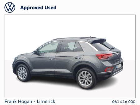 2025 Volkswagen T-Roc ( DEMO )T-ROC EDITION 75 2.0TDI M6F 116HP ( WITH HEATED SEATS ) €35,900 thumbnail