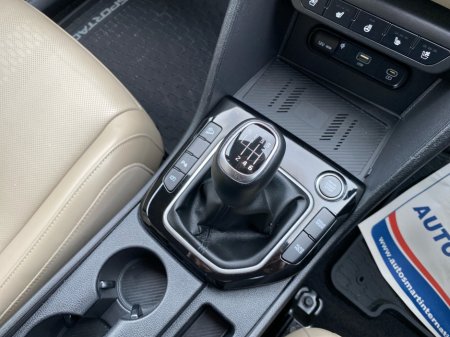 2022 Kia Sportage - thumbnail 19