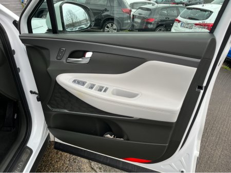 2022 Hyundai Santa Fe 7 SEATER EXECUTIVE PLUS AUTOMATIC 2.2 DIESEL //MASSIVE SPEC//KRELL SOUND SYSTEM//HEATED AND COOLED SEATS//FULL LEATHER ELECTRIC SEATS// €39,950 thumbnail
