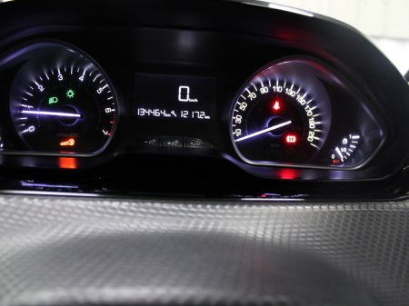 2018 Peugeot 208 - thumbnail 17