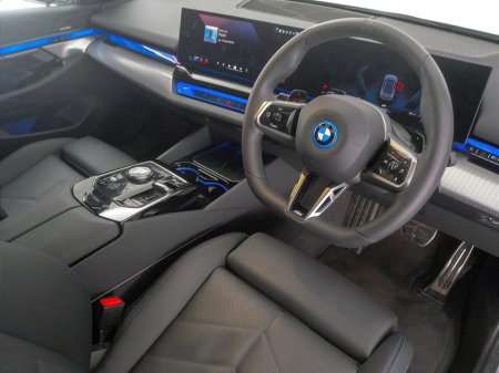 2025 BMW 5 Series 530e M Sport Pro Saloon €75,900 thumbnail