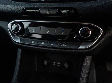 2018 Hyundai i30 - thumbnail 27