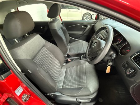 2016 Volkswagen Polo - thumbnail 16