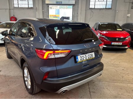 2021 Ford Kuga - thumbnail 2