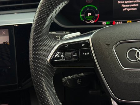 2023 Audi e-tron 50 BLACK EDITION QUATTRO €39,990 thumbnail