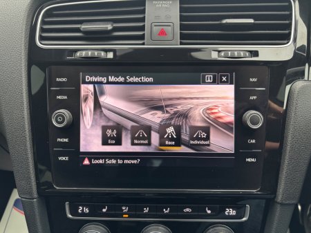 2019 Volkswagen Golf 2.0 TSI 5DR 300HP DSG 4M R €34,995 thumbnail