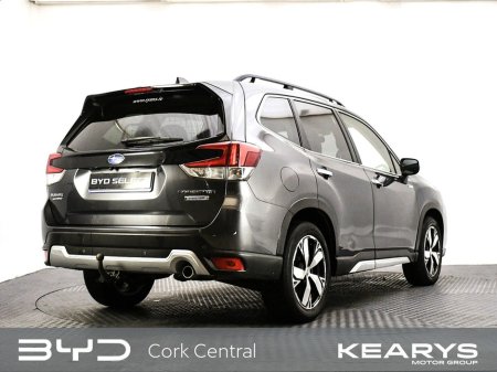 2020 Subaru Forester 2.0i MHEV e-Boxer XE Lineartronic €28,888 thumbnail